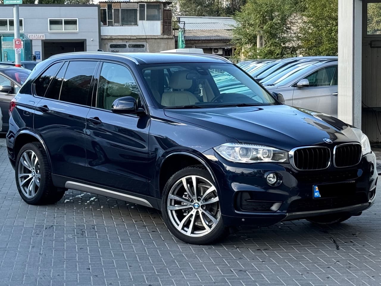 2016 BMW X5 2.5D — Miniatură 2