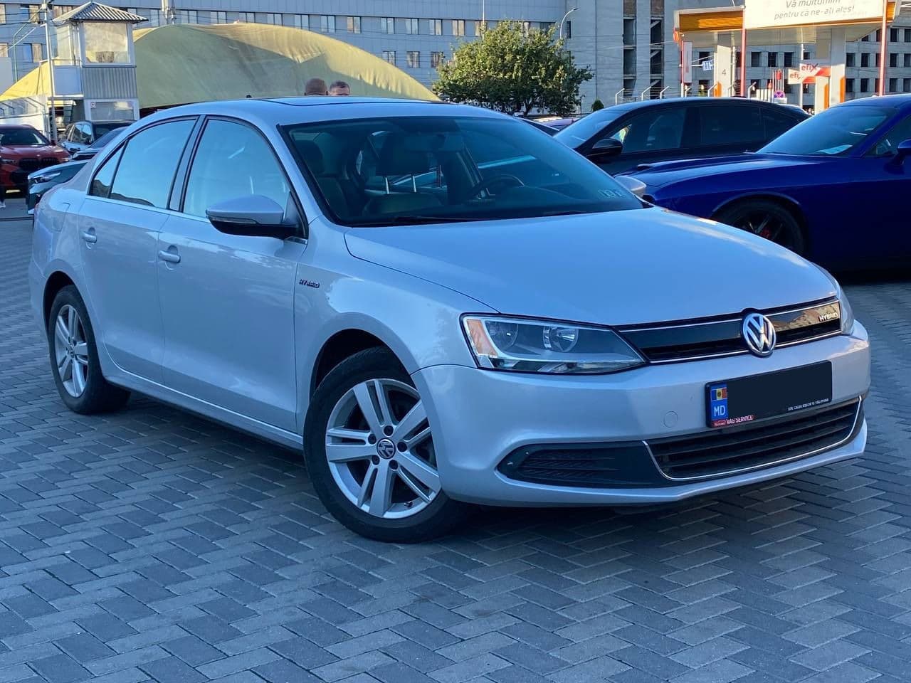 Volkswagen Jetta 2012 — Миниатюра 3