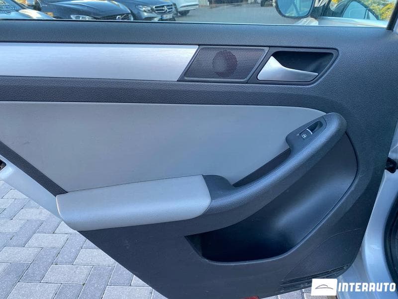Volkswagen Jetta 2012 — Миниатюра 18