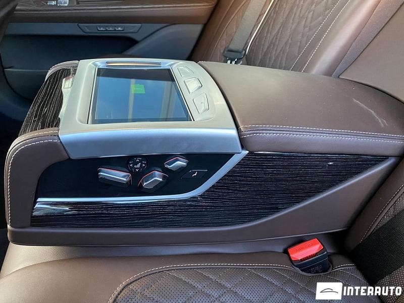 2020 BMW 750 — Miniatură 24