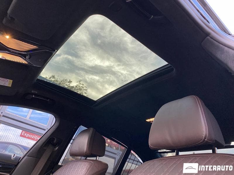 2020 BMW 750 — Miniatură 20