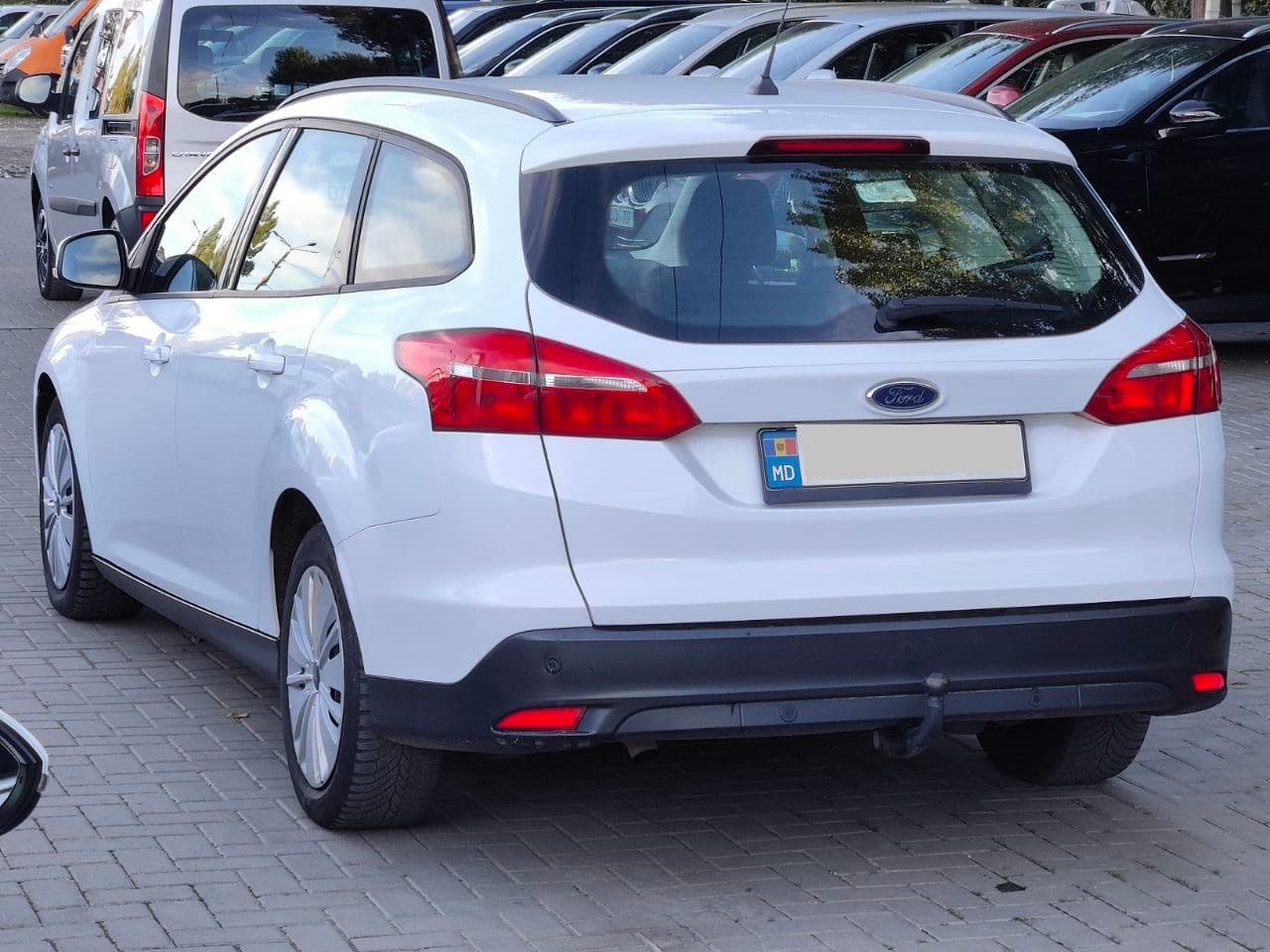 2017 Ford Focus — Miniatură 4