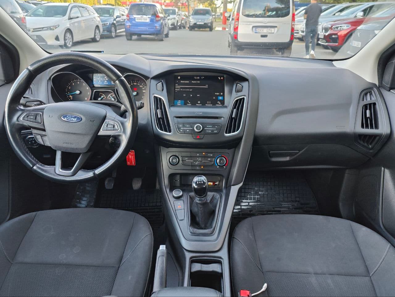 2017 Ford Focus — Miniatură 6