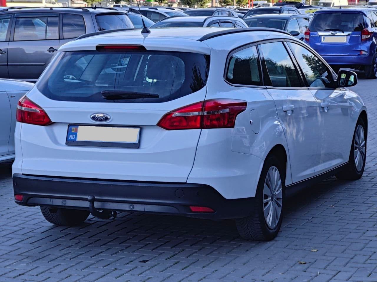 2017 Ford Focus — Miniatură 2