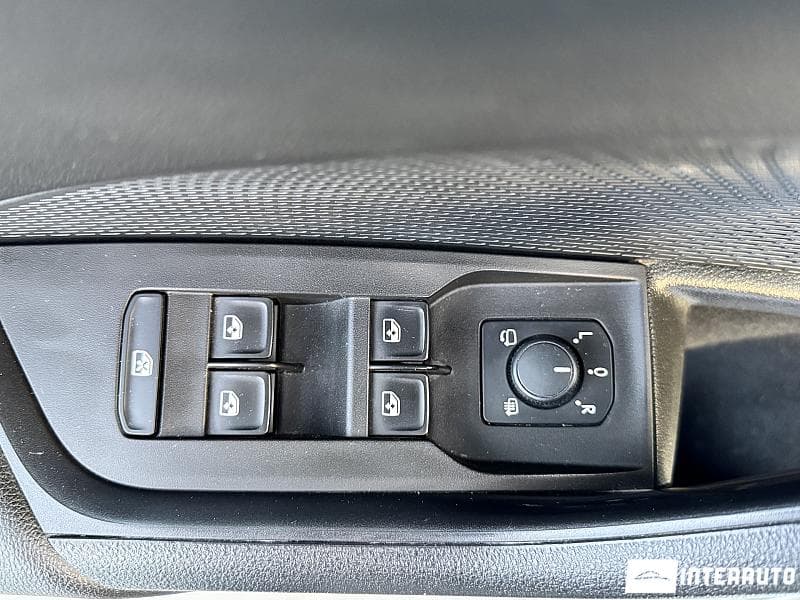 2020 Skoda Octavia — Miniatură 20