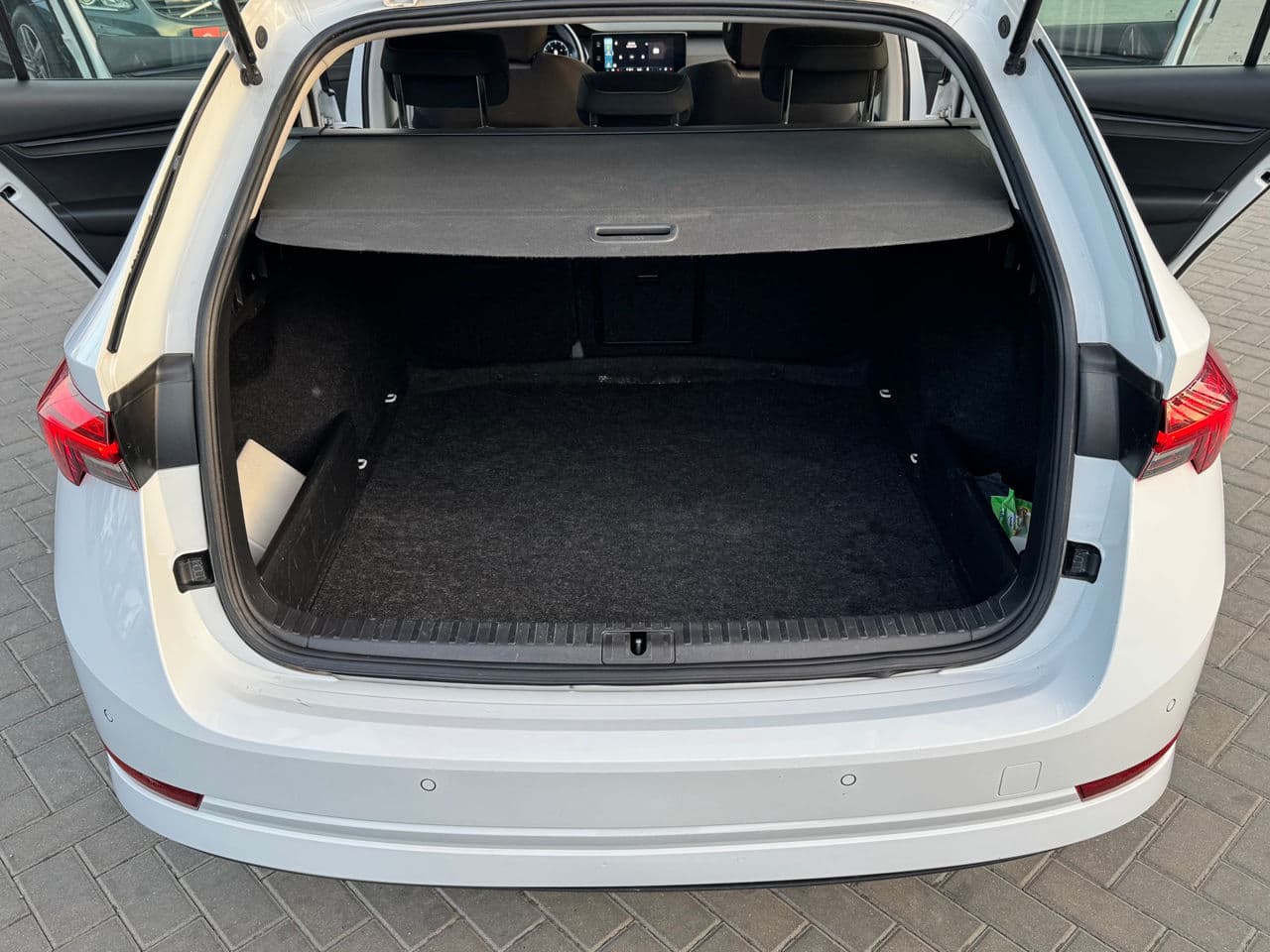 2020 Skoda Octavia — Miniatură 19