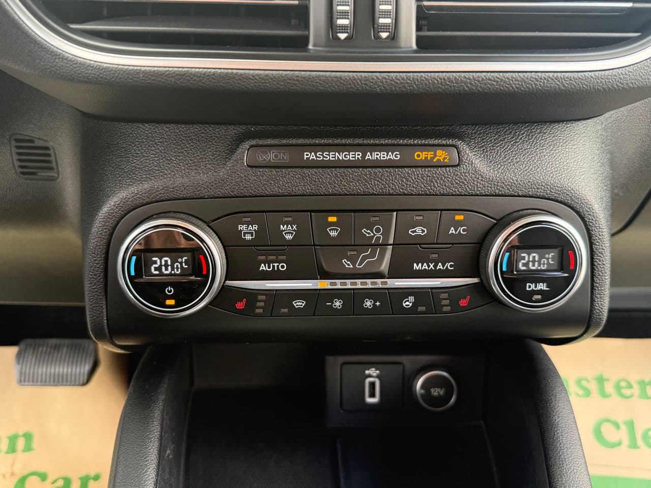 2018 Ford Focus — Miniatură 11
