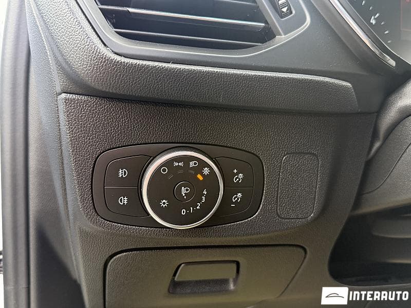 2018 Ford Focus — Miniatură 19