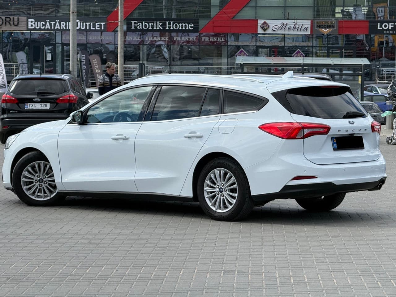 2018 Ford Focus — Miniatură 4