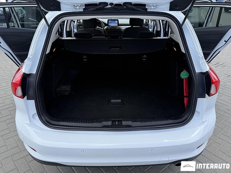 2018 Ford Focus — Miniatură 20