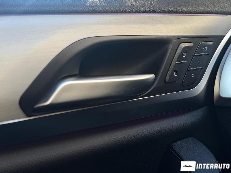 2021 BMW X4 M4.0i — Miniatură 15