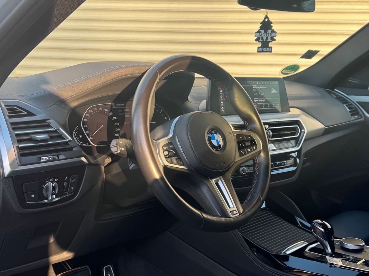 2021 BMW X4 M4.0i — Miniatură 9