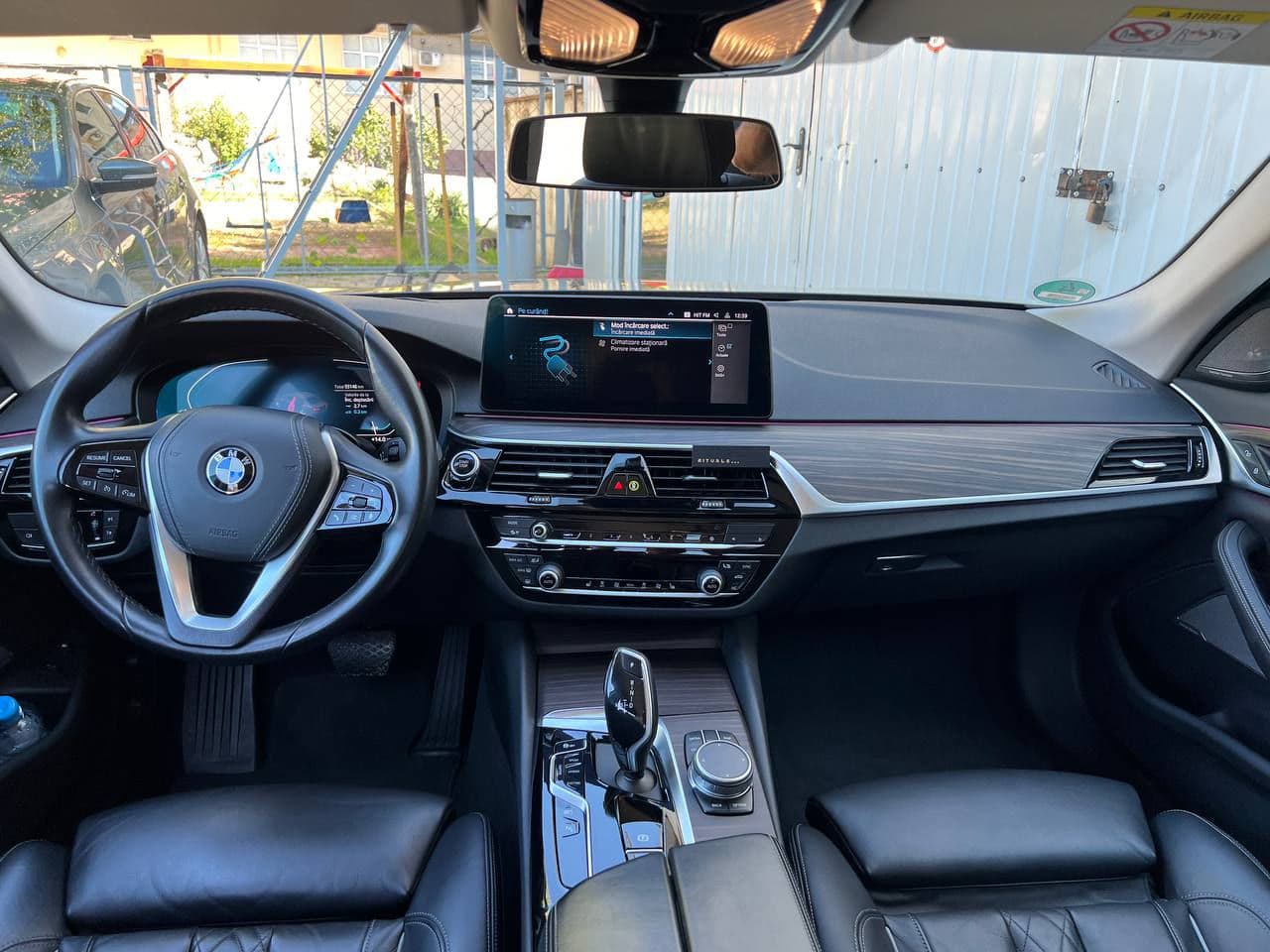 2021 BMW 545e — Miniatură 8