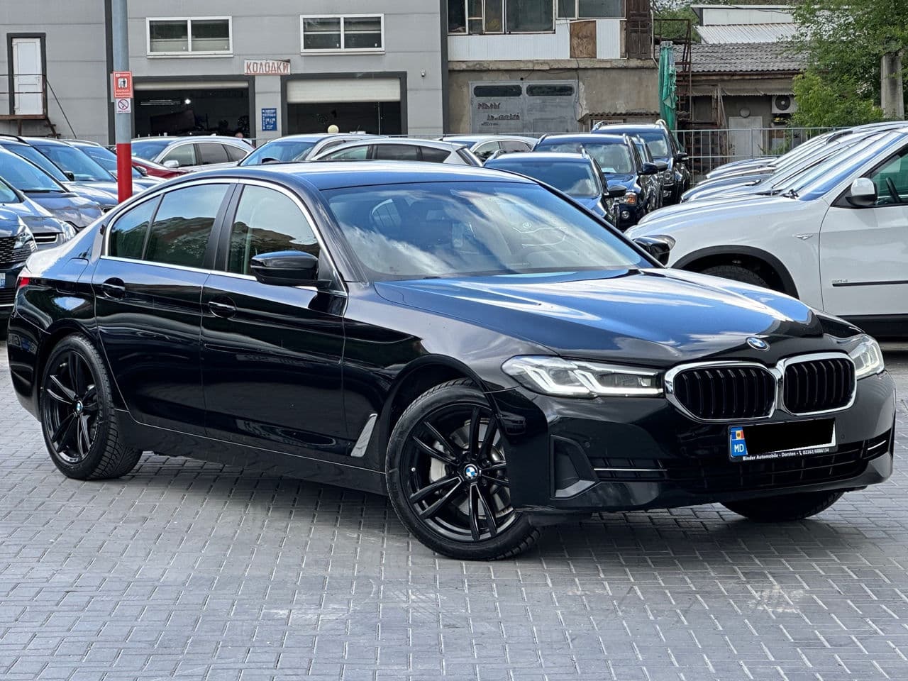2021 BMW 530e — Miniatură 2