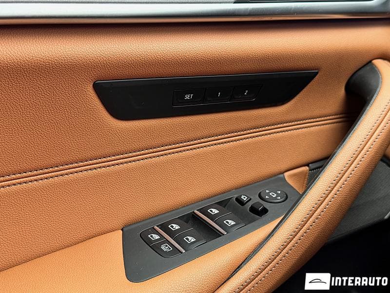 2021 BMW 530e — Miniatură 16