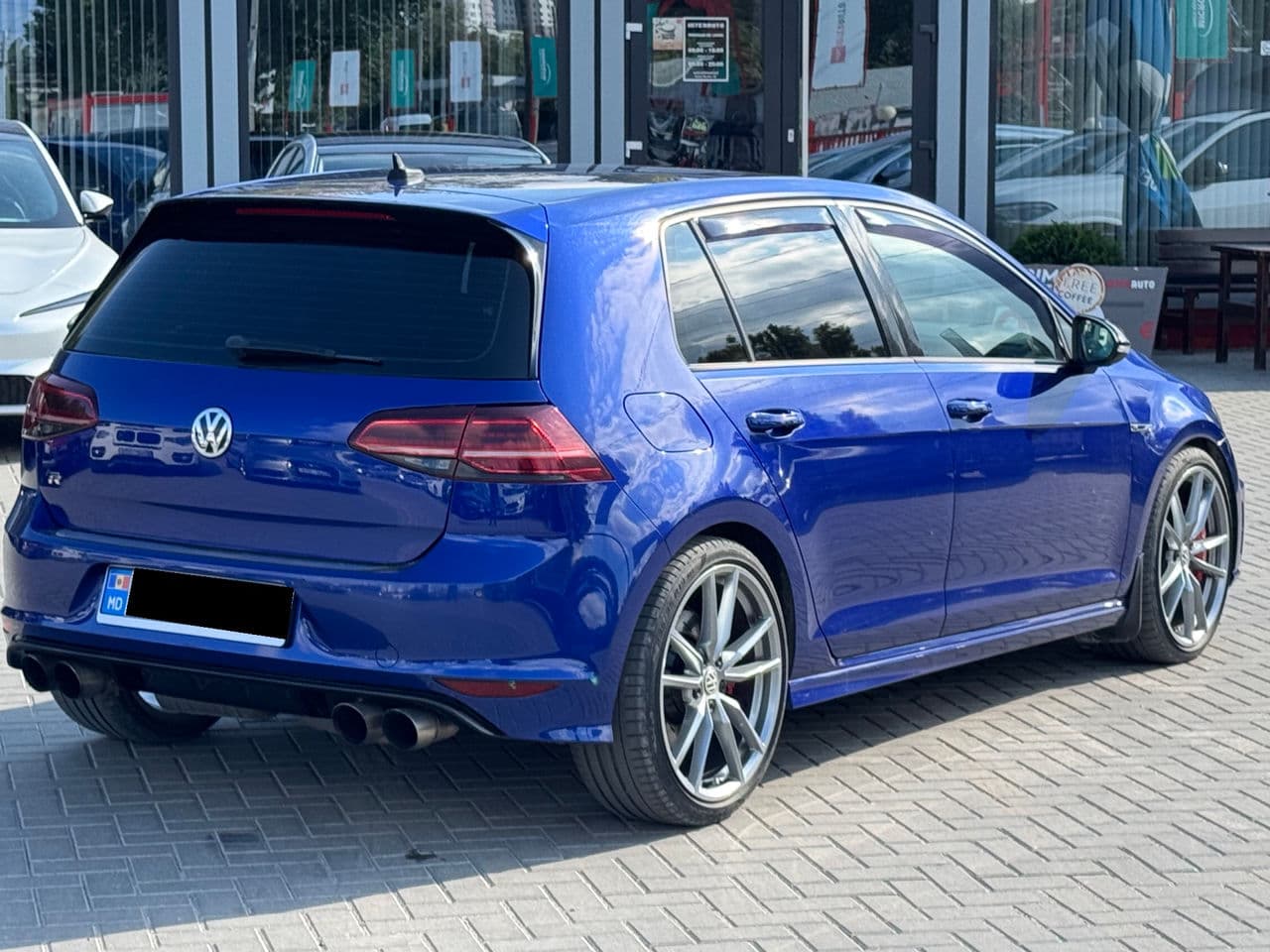 2017 Volkswagen Golf R — Miniatură 3