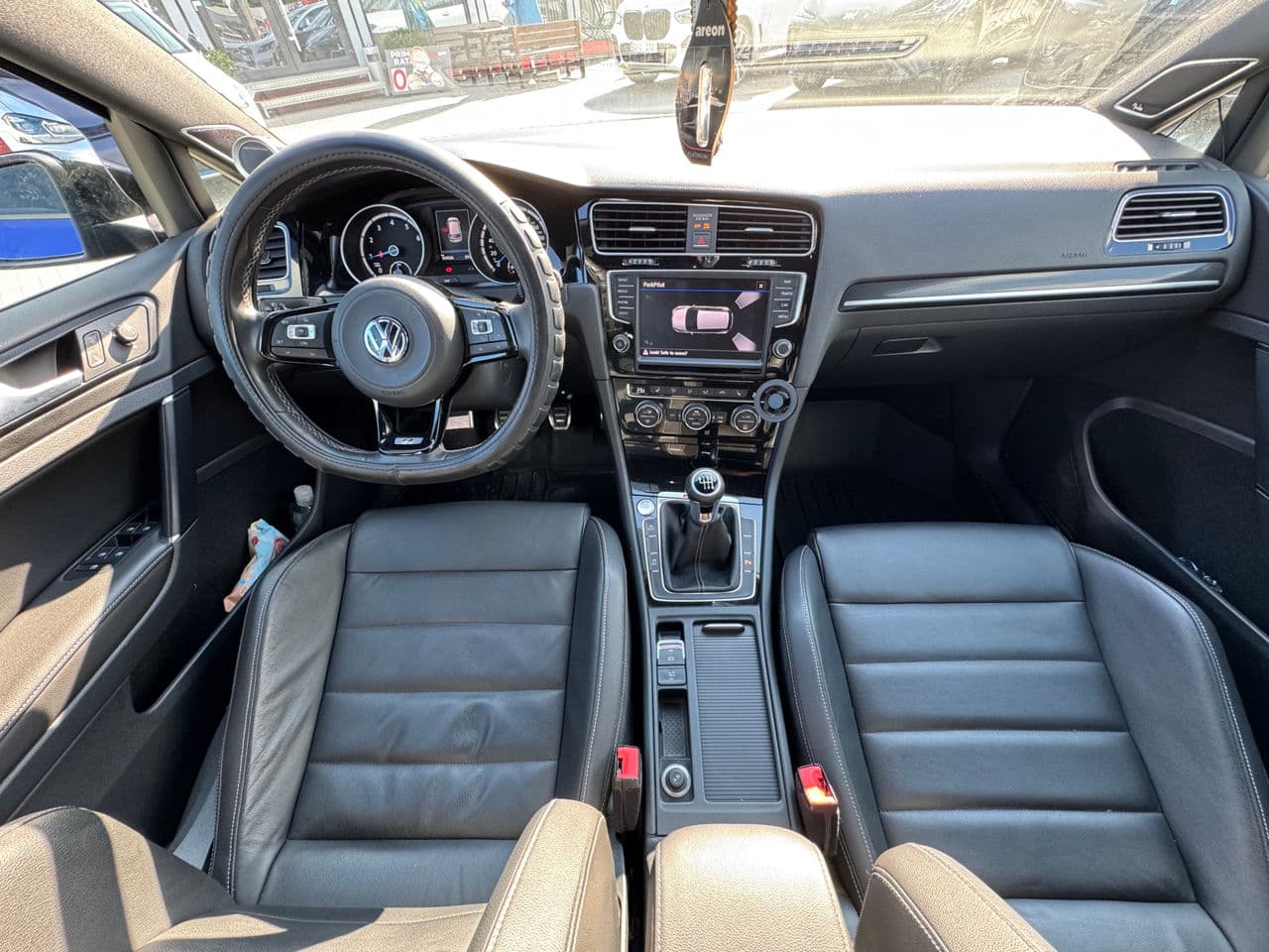 2017 Volkswagen Golf R — Miniatură 12