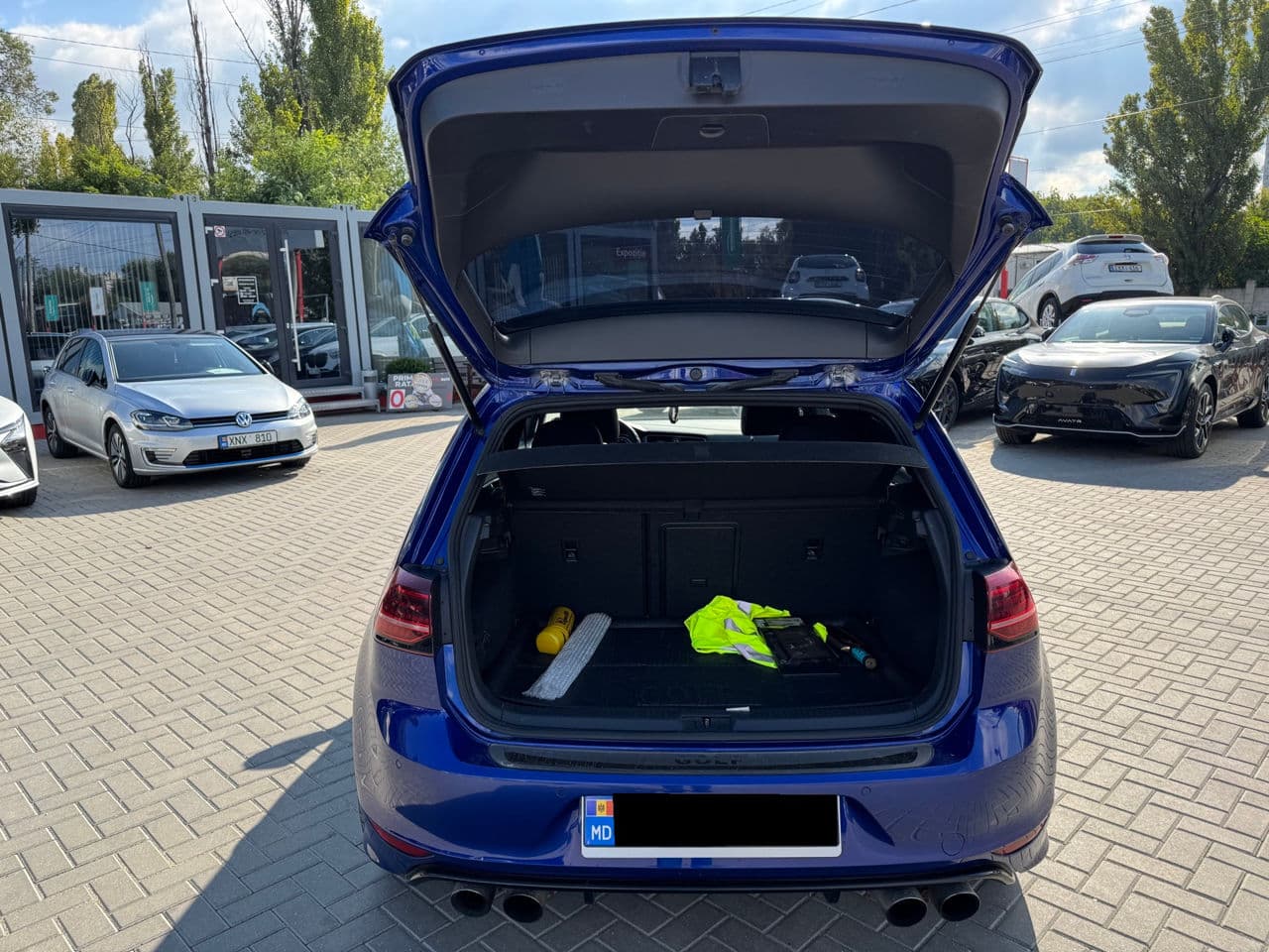 2017 Volkswagen Golf R — Miniatură 26