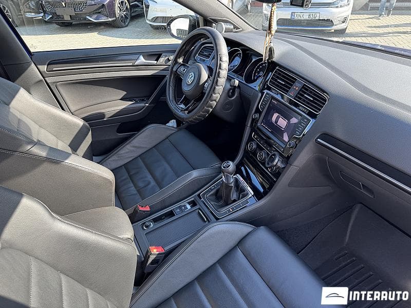 2017 Volkswagen Golf R — Miniatură 21