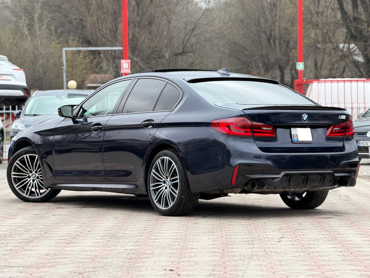 2017 BMW 530 — Miniatură 3