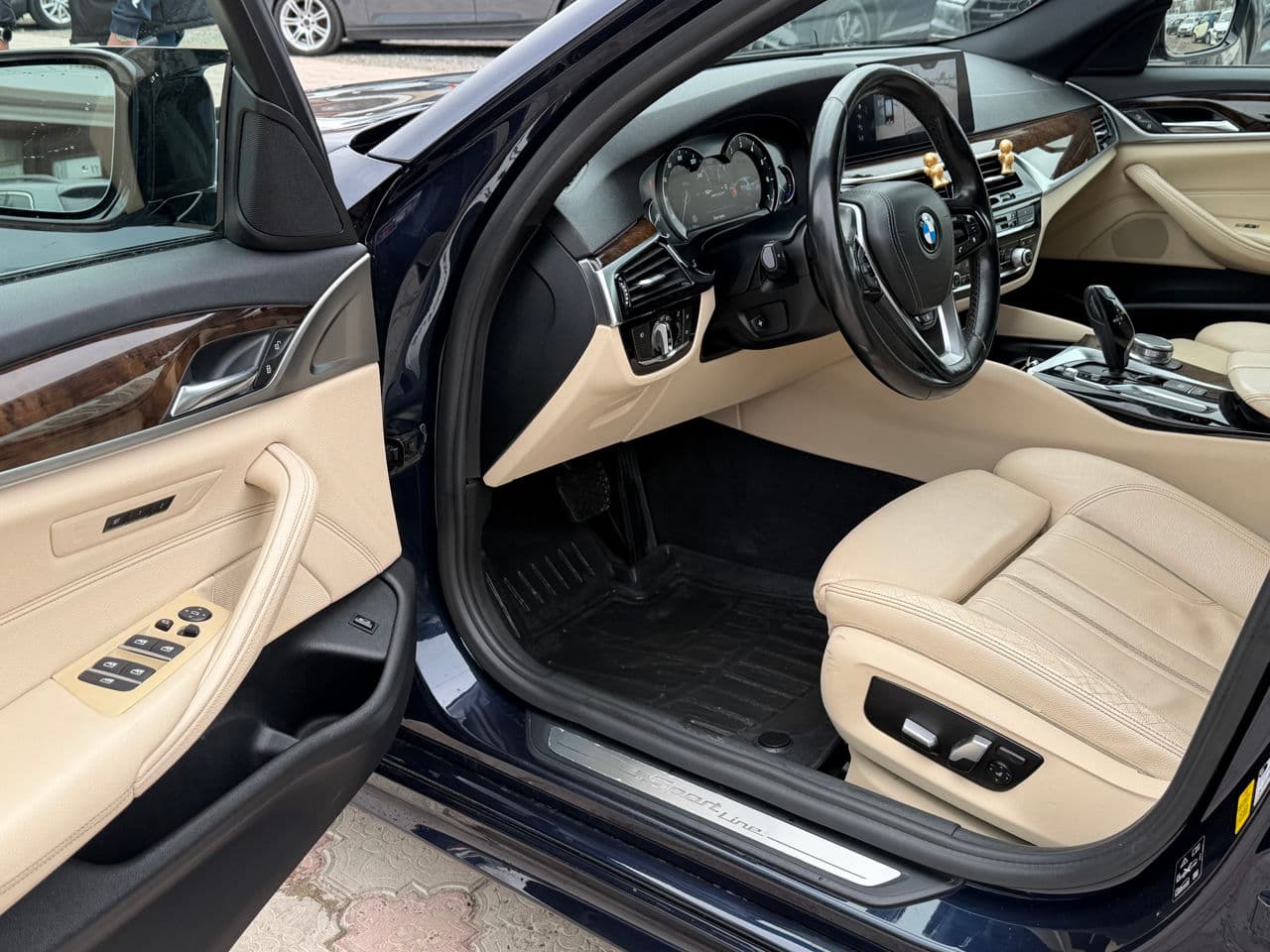 2017 BMW 530 — Miniatură 7