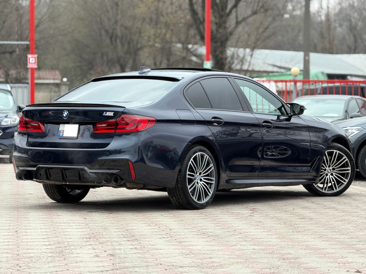 2017 BMW 530 — Miniatură 2
