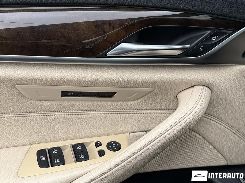 2017 BMW 530 — Miniatură 10