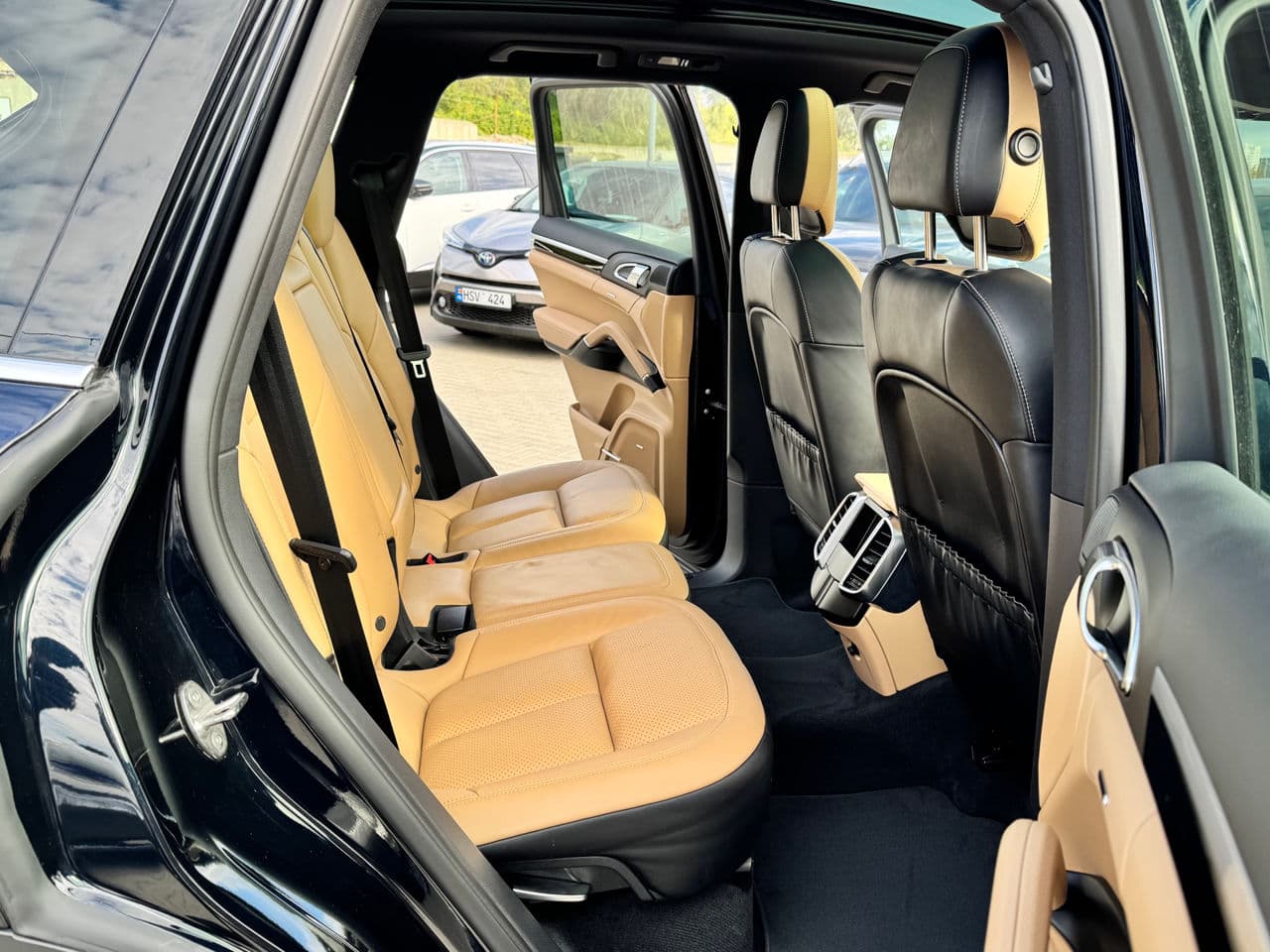 2014 Porsche Cayenne S Hybrid — Miniatură 15