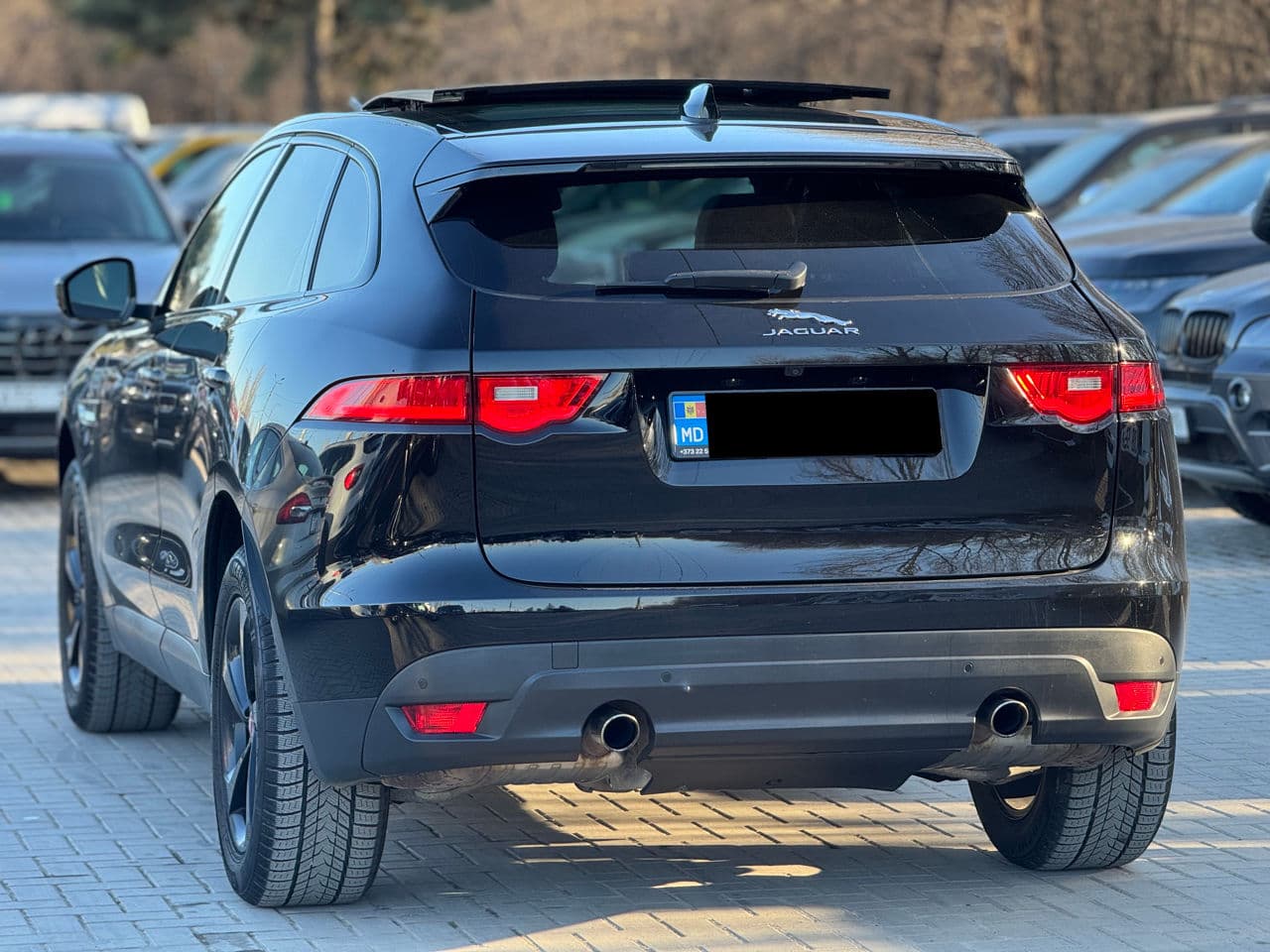 2017 Jaguar F-Pace — Miniatură 4