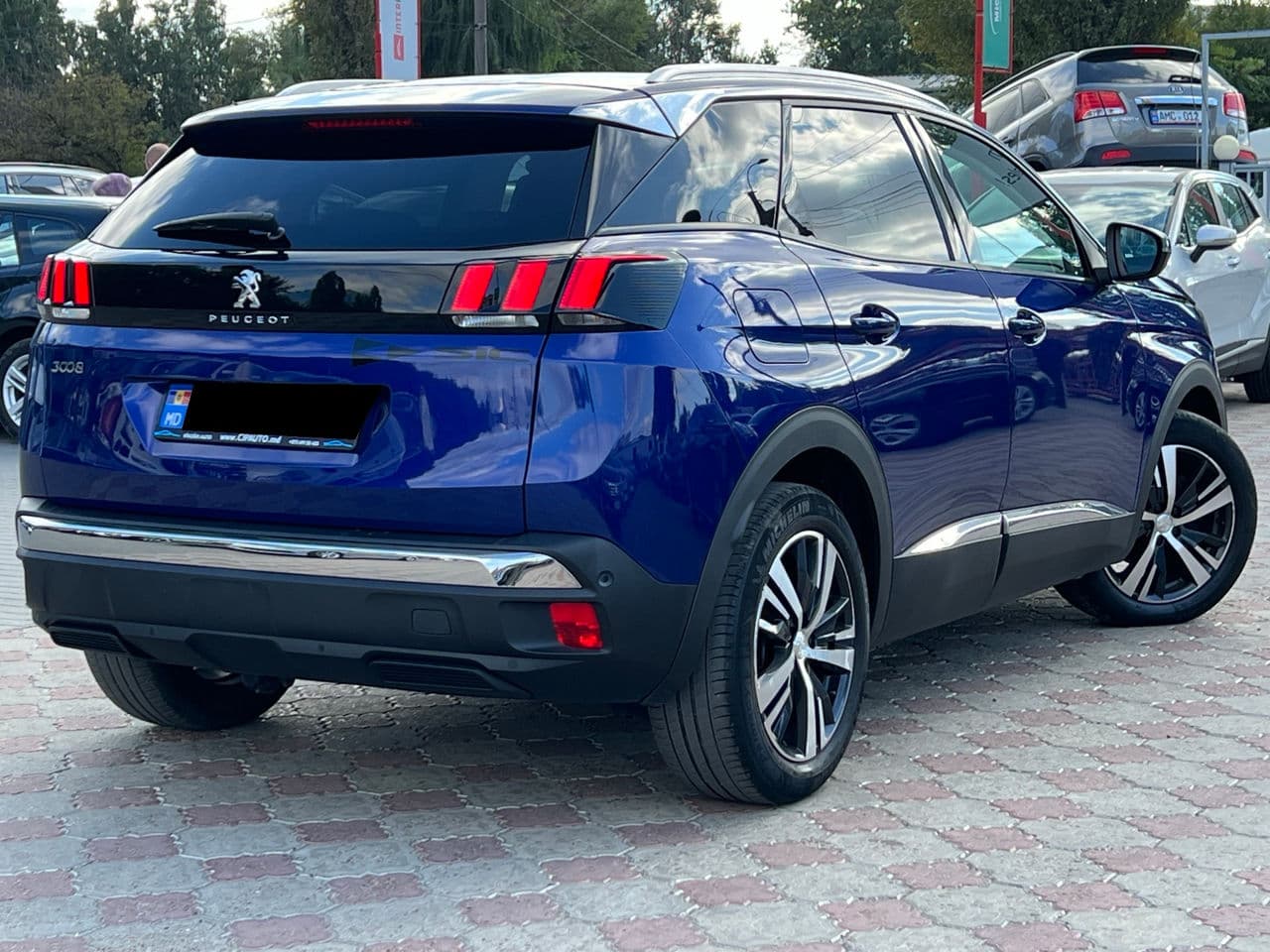 2018 Peugeot 3008 — Miniatură 3