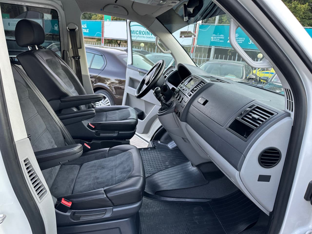2014 Volkswagen Transporter — Miniatură 5