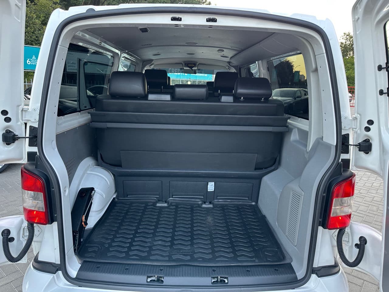 2014 Volkswagen Transporter — Miniatură 17