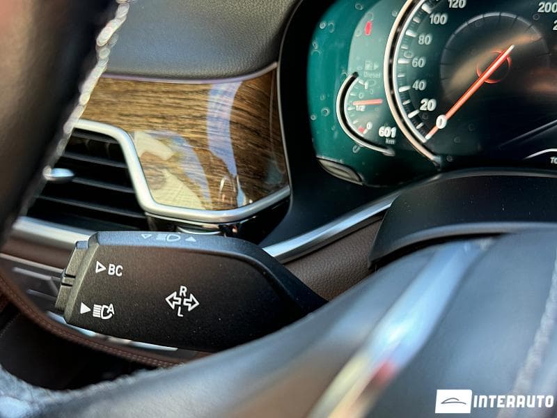 2017 BMW 750 — Miniatură 21