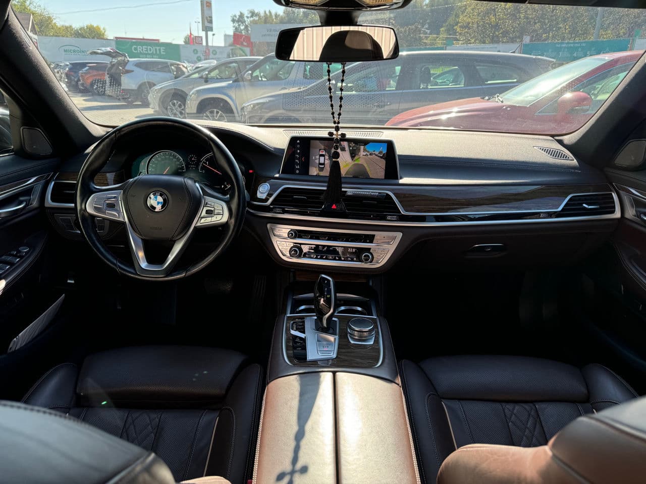 2017 BMW 750 — Miniatură 7