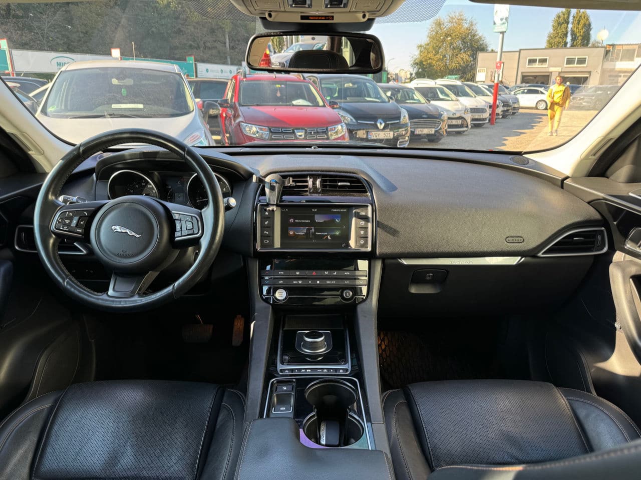 2016 Jaguar F-Pace — Miniatură 7