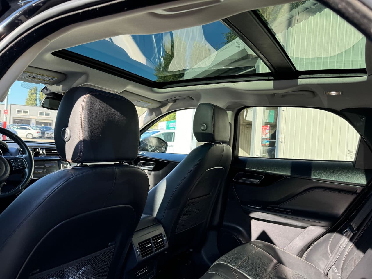 2016 Jaguar F-Pace — Miniatură 19
