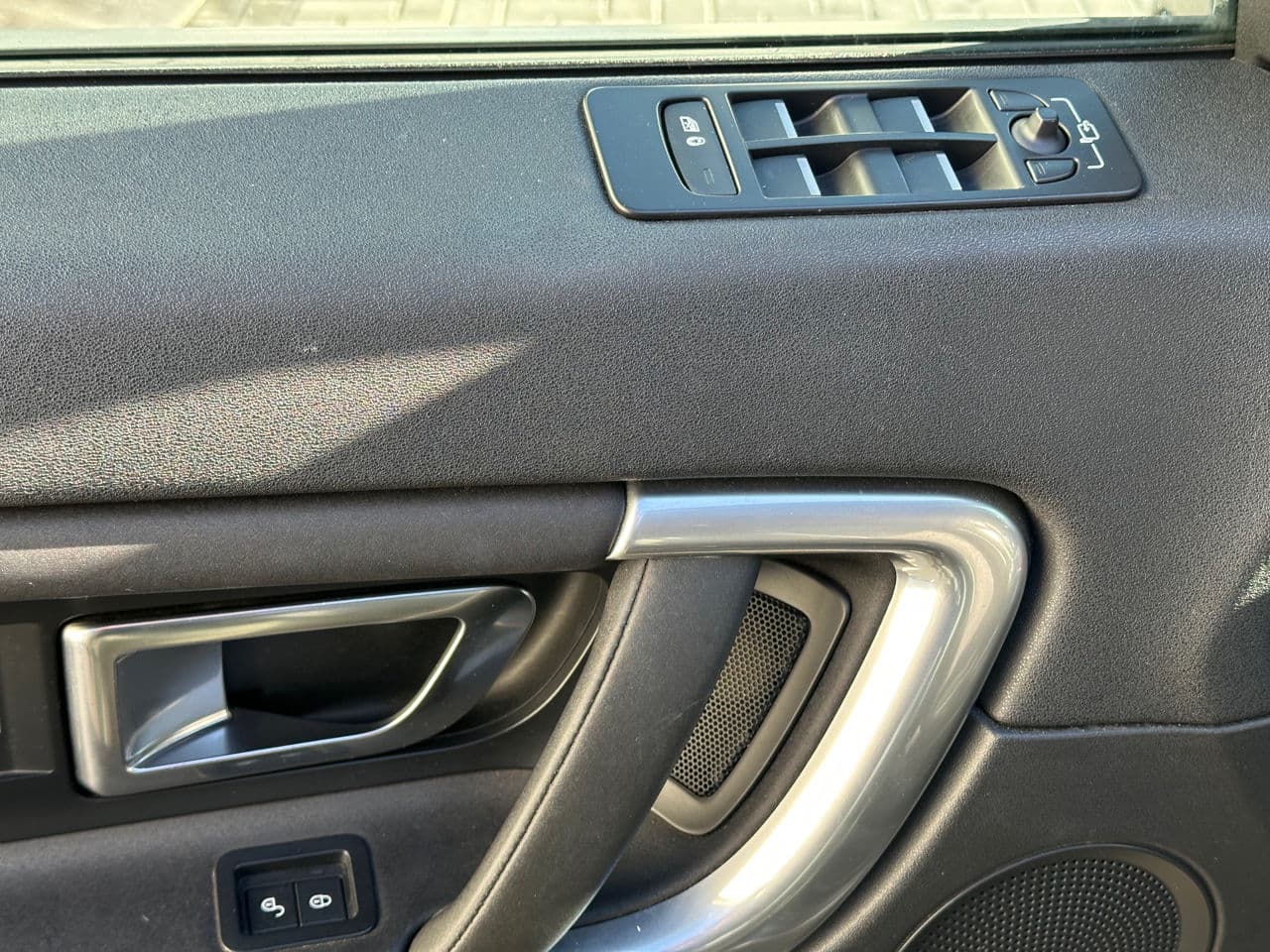 2016 Land Rover Discovery Sport — Miniatură 15