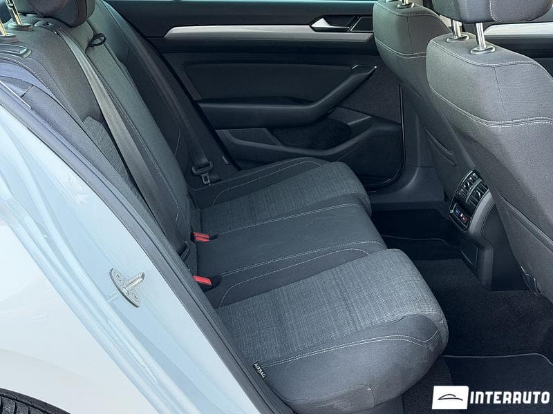 2020 Volkswagen Passat — Miniatură 20