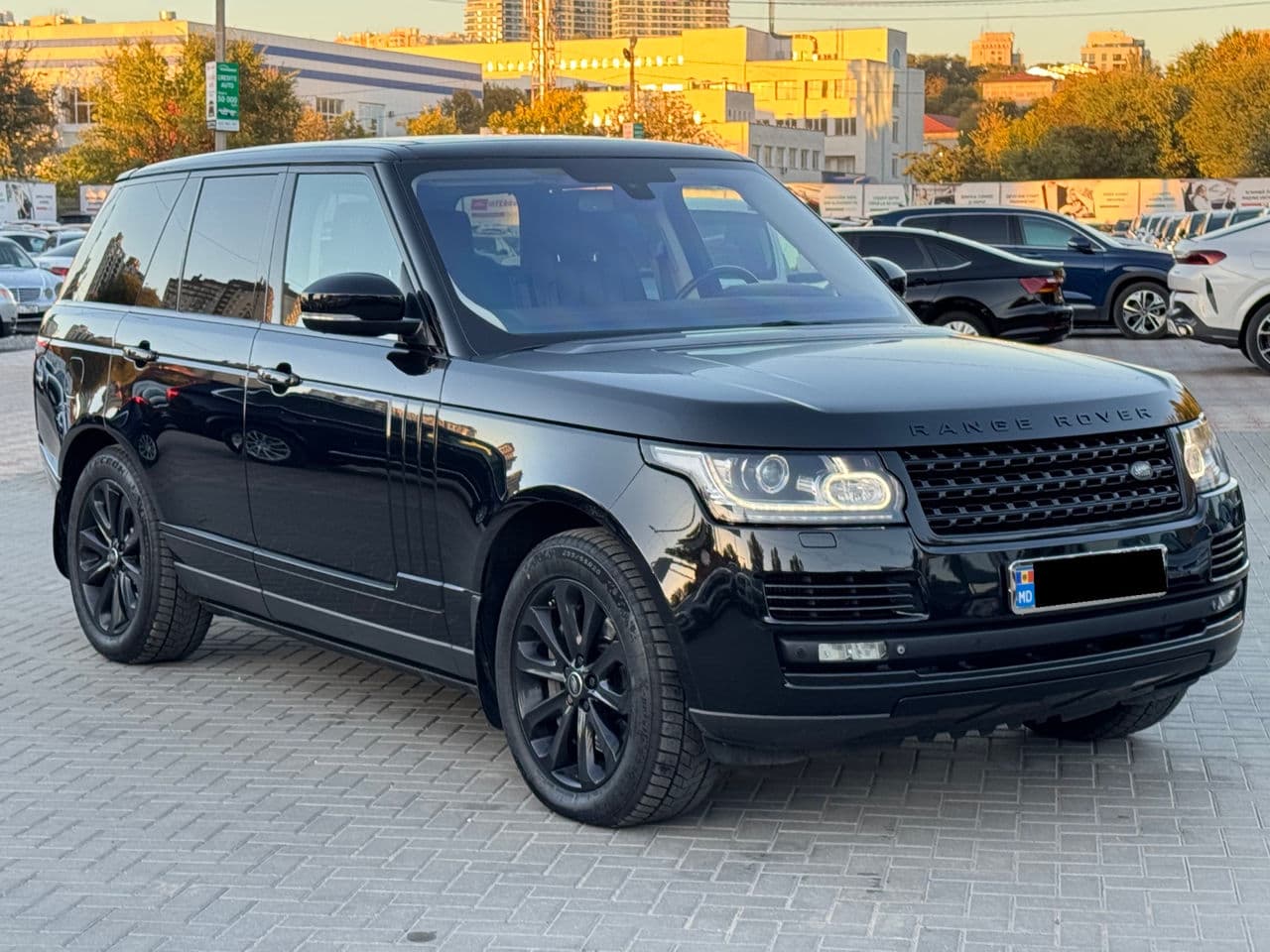 2014 Land Rover Range Rover Vogue — Miniatură 4