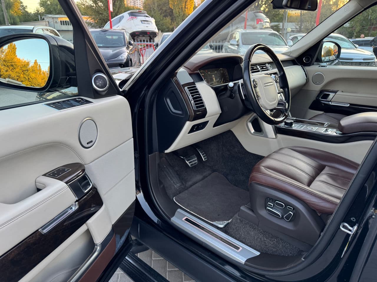 2014 Land Rover Range Rover Vogue — Miniatură 7