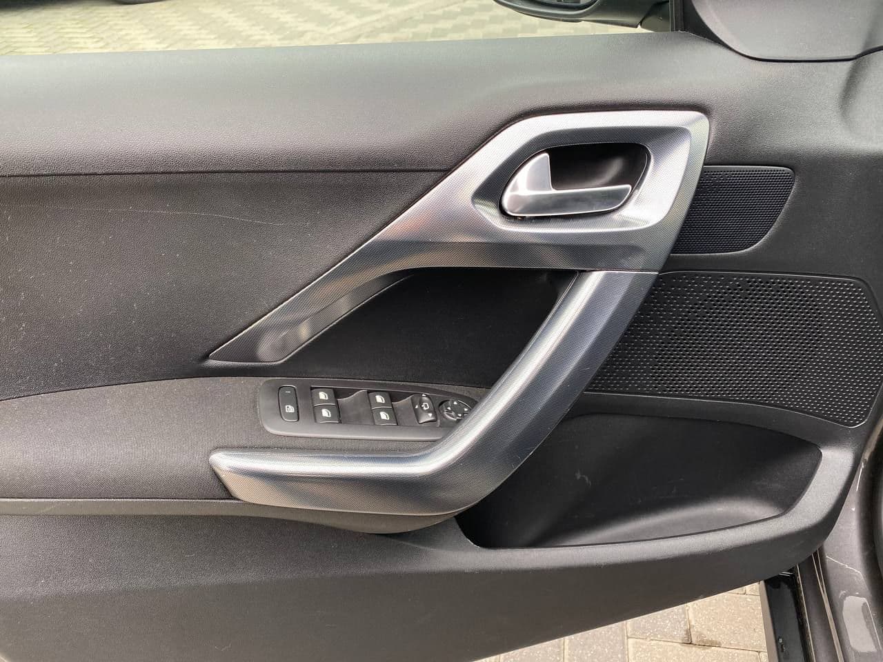 Peugeot 2008 2019 — Миниатюра 5