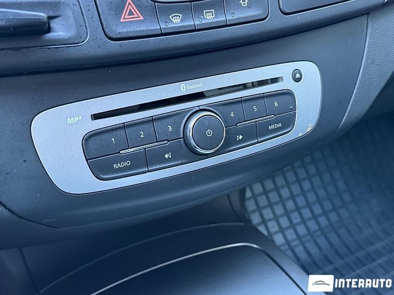 2014 Renault Laguna — Miniatură 11