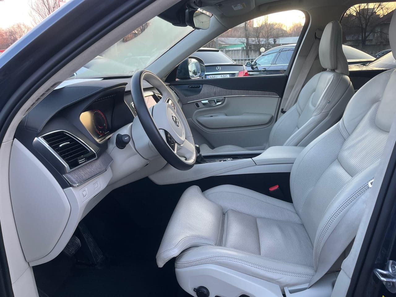 2022 Volvo XC 90 — Miniatură 6