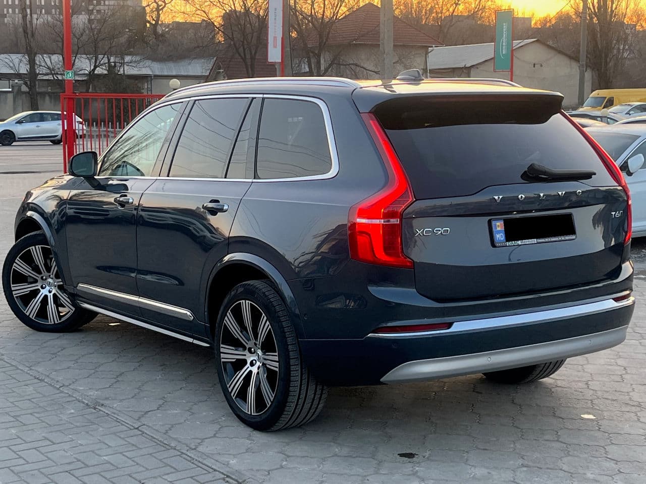 2022 Volvo XC 90 — Miniatură 2