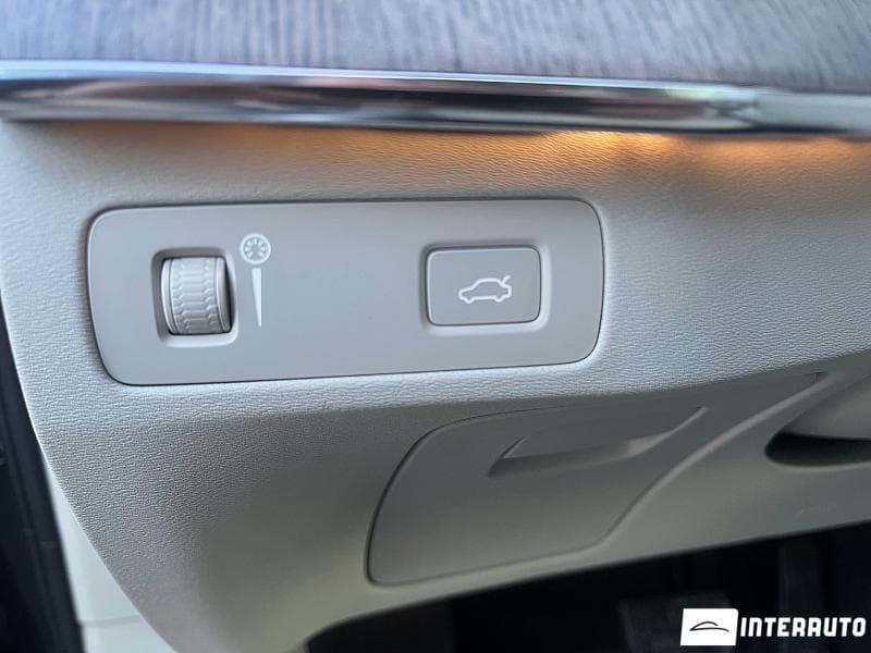 2022 Volvo XC 90 — Miniatură 9