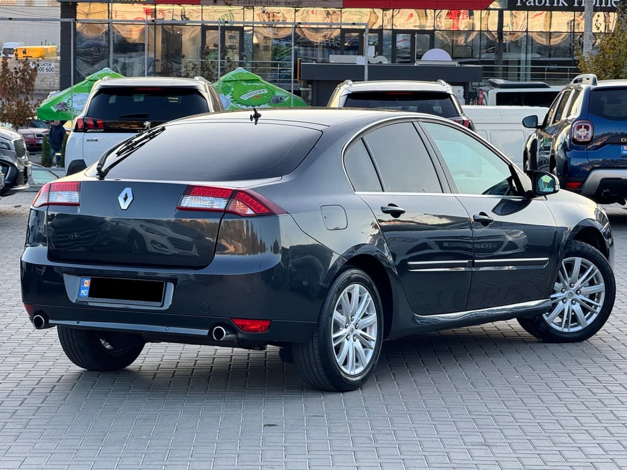 2015 Renault Laguna — Miniatură 3