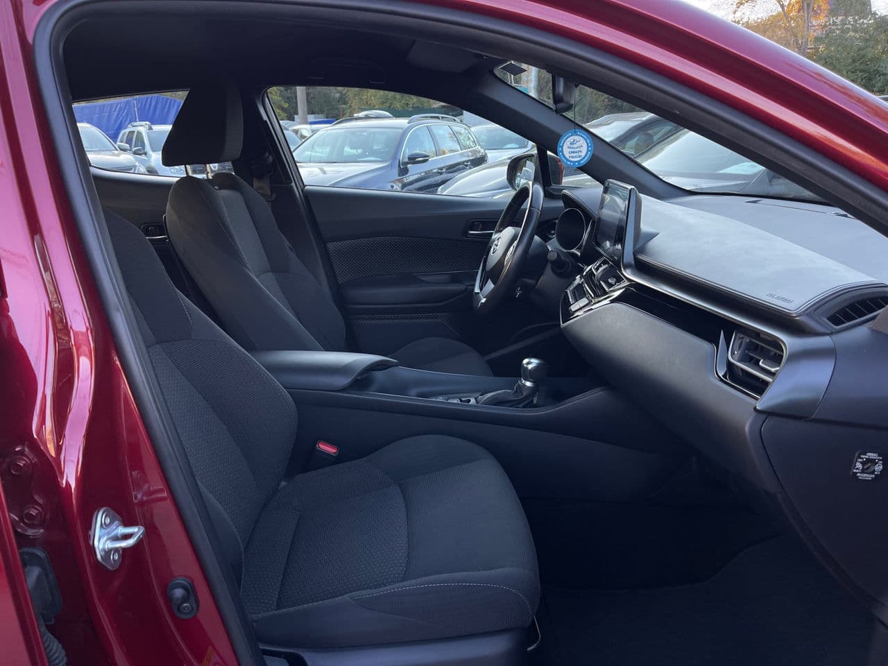 2019 Toyota C-HR — Miniatură 14