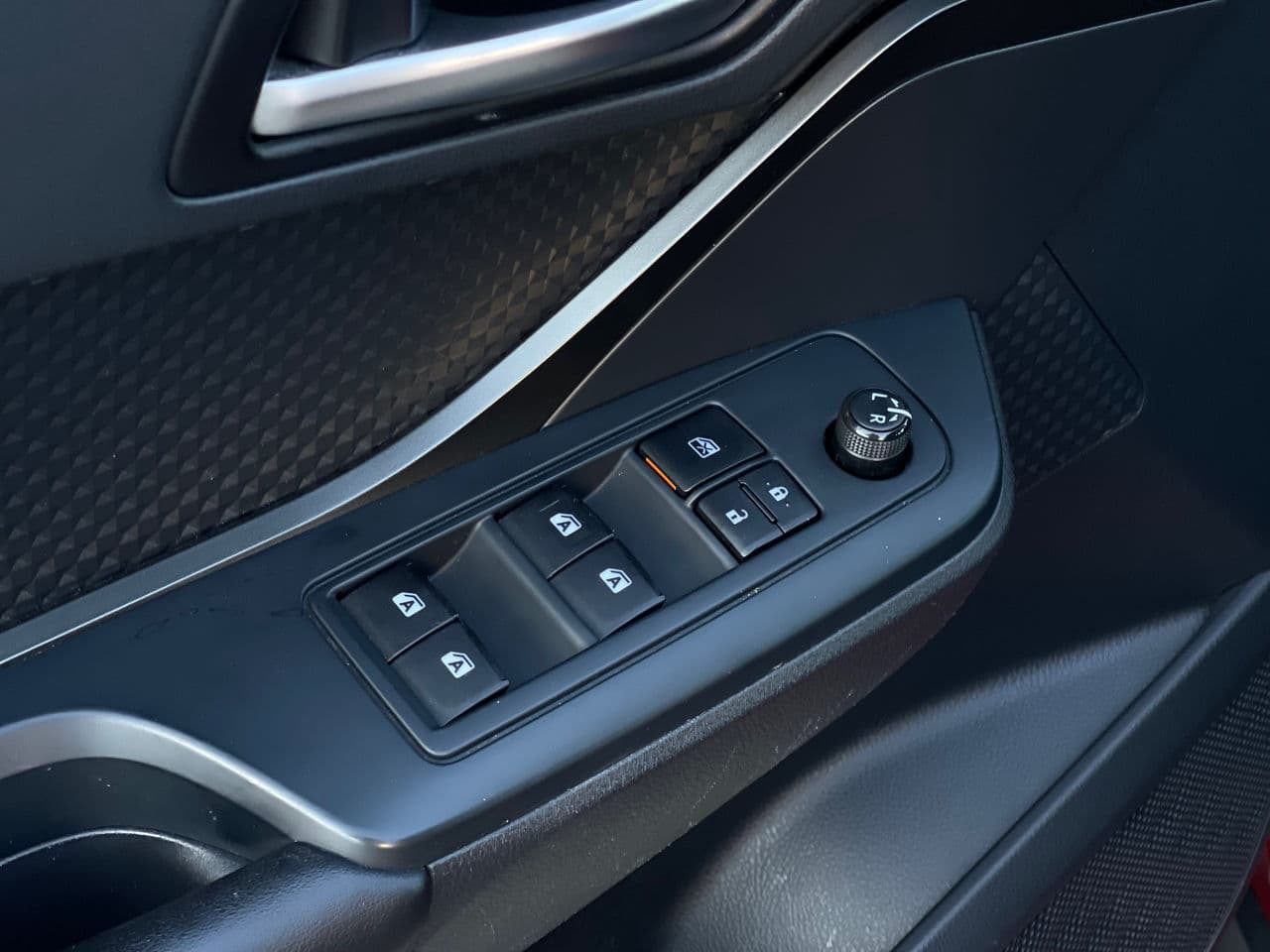 2019 Toyota C-HR — Miniatură 6