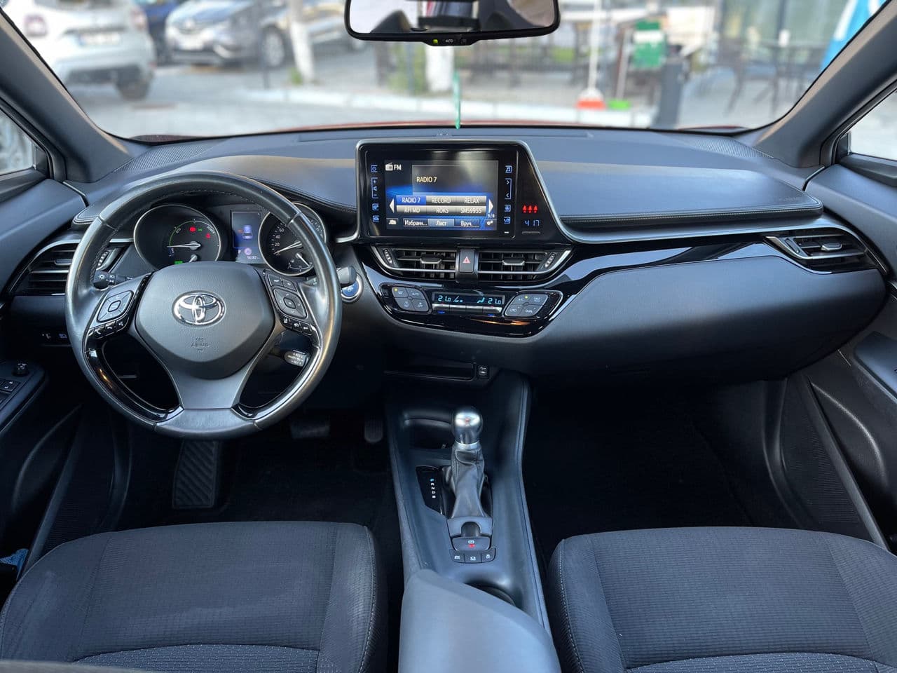 2019 Toyota C-HR — Miniatură 8