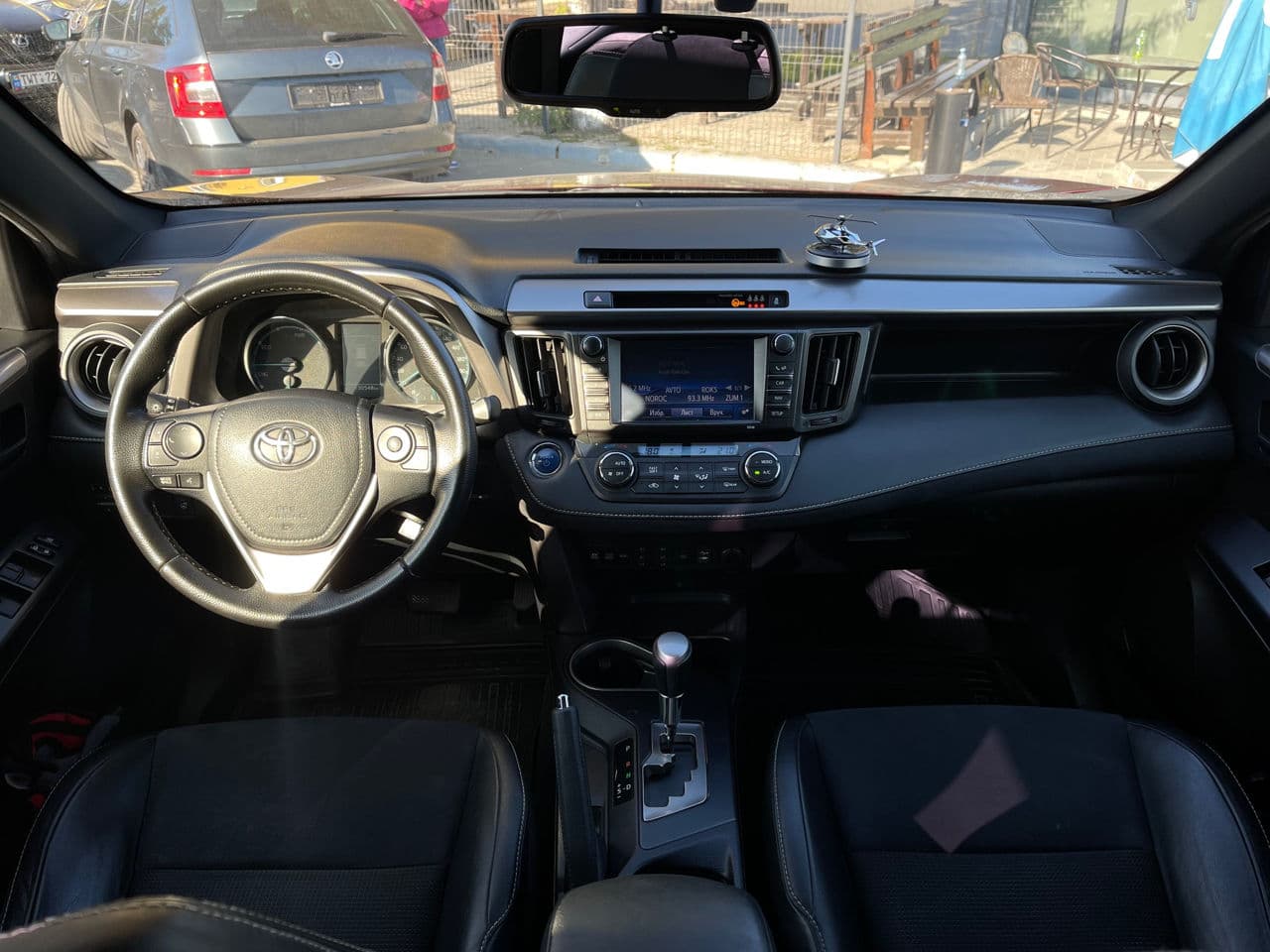Toyota Rav-4 2016 — Миниатюра 10